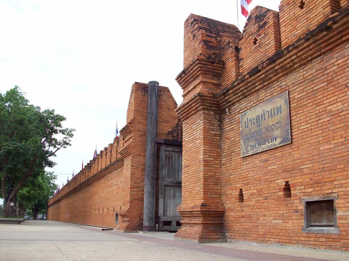 Hostel Citi Square By Battery Park Chiang Mai Exterior foto